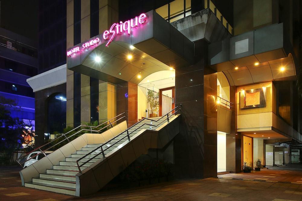 Studio Estique 3*