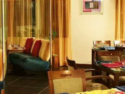 Hotel Studio Estique 3*